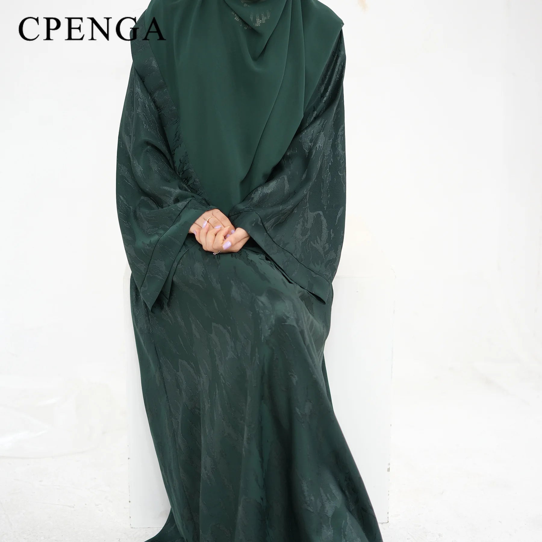 Stylish Abaya Dress for Muslim Women Turkey Inspired Modest Floral Jacquard Long Sleeve Prayer Gown Elegant Fall Islam Clothing