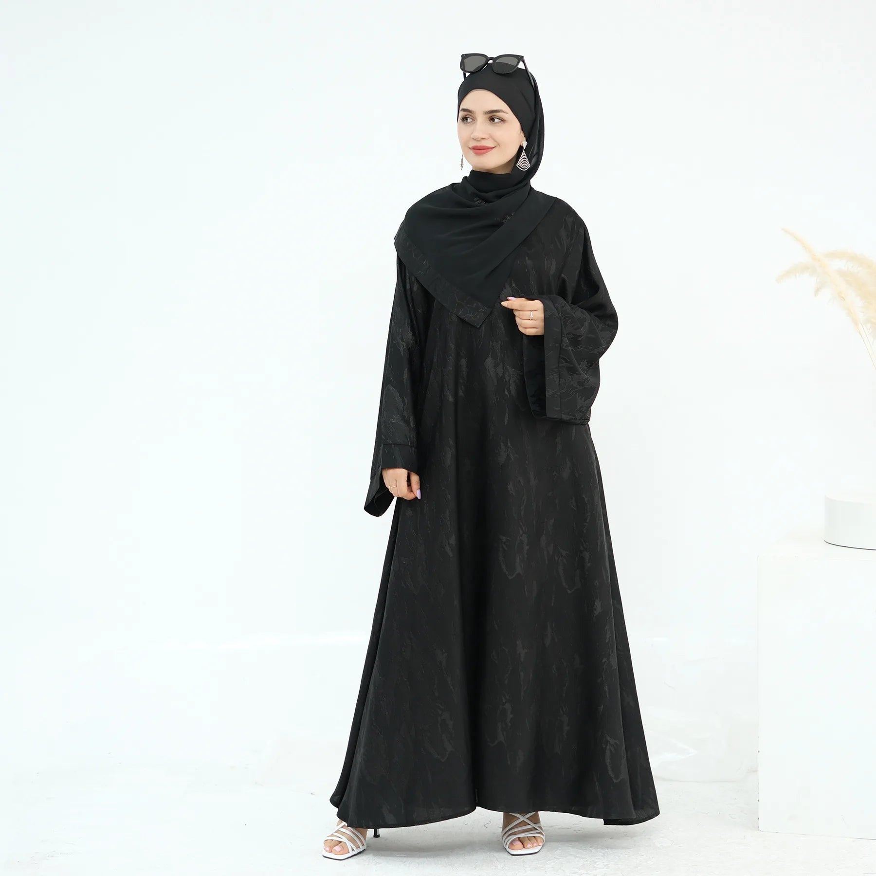 Stylish Abaya Dress for Muslim Women Turkey Inspired Modest Floral Jacquard Long Sleeve Prayer Gown Elegant Fall Islam Clothing